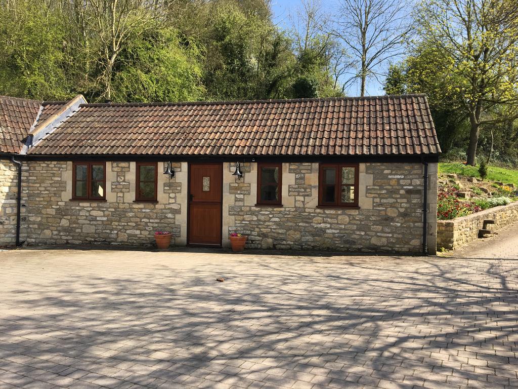 The Old Stables Villa Hinton Charterhouse Exterior foto